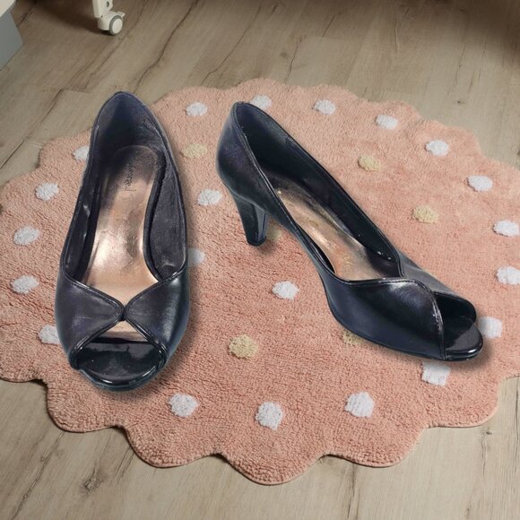 Black Patent Leather Open Toe Kitten Heels - Picture 2 of 2